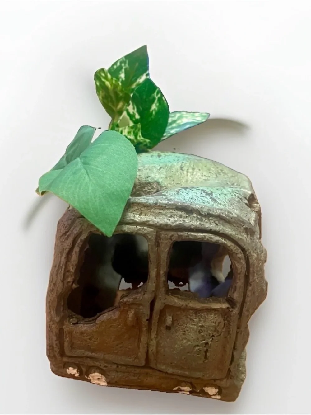 Wrecked Car Aquarium Ornament / Fish Tank Hide Cave with Faux Silk Plants, GUC